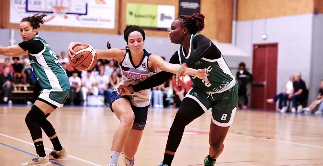 photo  rose laure et lamboisières ont chutéà calais.  &copy;  co - benjamin bénéat 