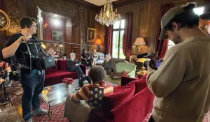 photo cinéma  le tournage de « welcome to the moonlight palace » se déroule du 14 au 21 novembre 2025 en vendée. le court-métrage réinterprète de manière « moderne et fantastique » le cluedo. 