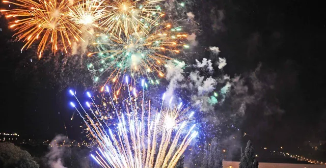 photo  à cholet, le feu d’artifice du 14 juillet 2022 a tourné au drame en tuant un enfant et sa grande sœur de 24 ans.  &copy;  archives co – étienne lizambard 