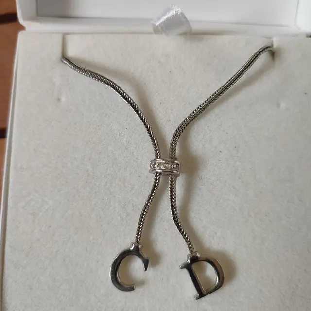 photo le fameux tour de cou perdu par notre lectrice.  ©  sylviane luc