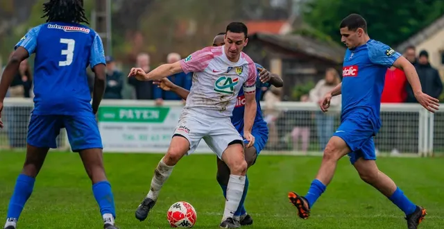 photo  benjamin riclin a inscrit le troisième but de beaumont face à aubervilliers, ce dimanche 16 novembre, au 7e tour de la coupe de france.  &copy;  arnaud despelchain 