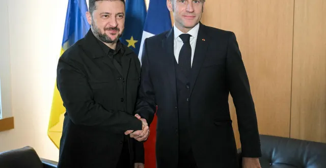 photo  le président ukrainien volodymyr zelensky ici en compagne du président macron lors du sommet des 27 en belgique en octobre 2023.  &copy;  nicolas tucat / archives afp 