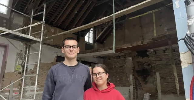 photo  à 23 et 22 ans, martin et léna rénovent une maison du xixe siècle et documentent les avancées sur tiktok.  &copy;  co – lucas jariais 