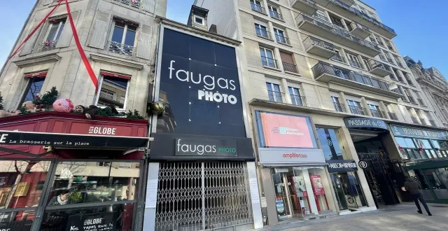 photo  installé place de la république, au mans, depuis 2008, le studio faugas photo a été placé en liquidation judiciaire en septembre 2024. un concept de street-food italienne va investir les lieux.  &copy;  ouest-france 