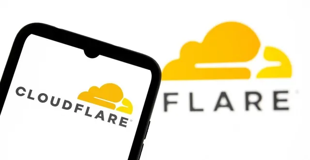 photo  le réseau cloudflare revendique gérer près de 20 % du trafic internet mondial.  &copy;  nurphoto via afp 