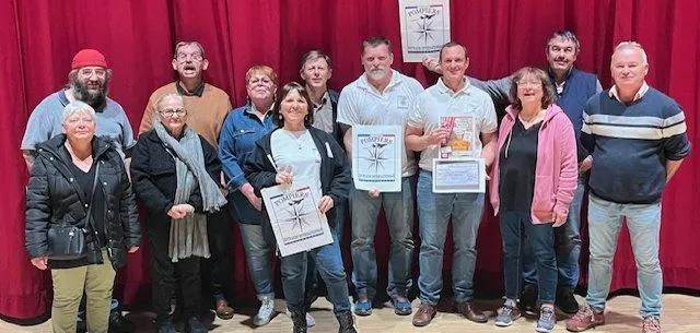 photo  l’apija remet un chèque de 1 514 euros à pompiers entraide internationale  &copy;  co 