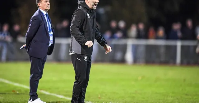 photo  maxime d’ornano sera sur le banc du sm caen lors des deux prochains matches de national.  &copy;  charles bury / ouest-france 