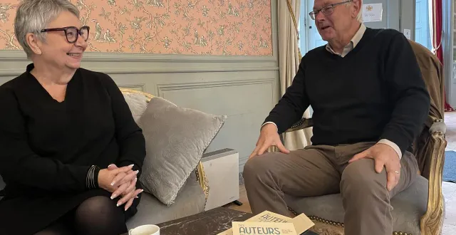 photo  liliane caix et jacques courtin sont les organisateurs de ce salon qui se déroulera dans les salles du château de la perrière, à avrillé.  &copy;  co 