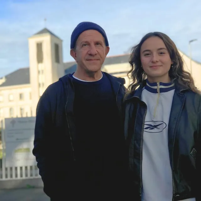 photo marcial di fonzo bo, directeur du quai, à angers, est metteur en scène de la pièce « au bon pasteur, peines mineures ». inès quaireau en est l’actrice.  ©  ouest-france