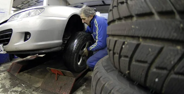 photo  les pneux hiver de rigueur dans plusieurs départements.  &copy;  archives co 
