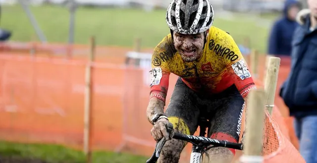 photo  le coureur normand cyprien gilles (es torigni), originaire de rânes (orne), avait terminé 26e de la manche de coupe du monde de cyclo-cross organisée à flamanville (manche), en décembre 2023.  &copy;  archives christian jézéquel 