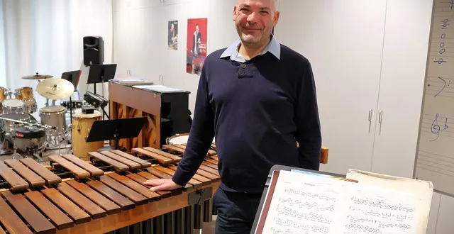 photo  henri roman est le nouveau directeur du conservatoire à rayonnement intercommunal de sablé-sur-sarthe depuis cet automne 2025.  &copy;  ouest-france 