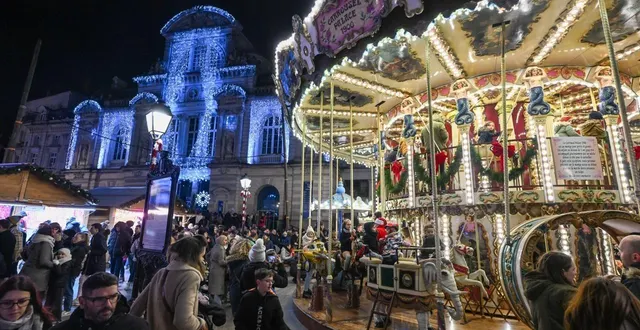 photo  angers, place du ralliement, décembre 2024. soleils d’hiver s’apprête a illuminer la ville.  &copy;  archives co – laurent combet 