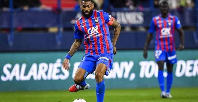photo  yann m’vila, capitaine du sm caen, devrait faire son retour dans le onze de départ ce vendredi 21 novembre face à bourg-péronnas.  &copy;  charles bury / ouest-france 
