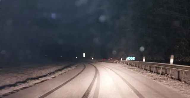 photo  la circulation était difficile en sarthe ce vendredi 20 novembre 2025.  &copy;  le maine libre - photo d’illustration 