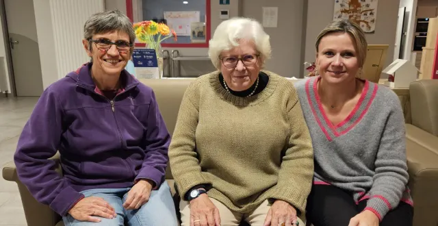 photo  de gauche à droite : valérie breton, dominique sargos et peggy charpentier.  &copy;  ouest-france 