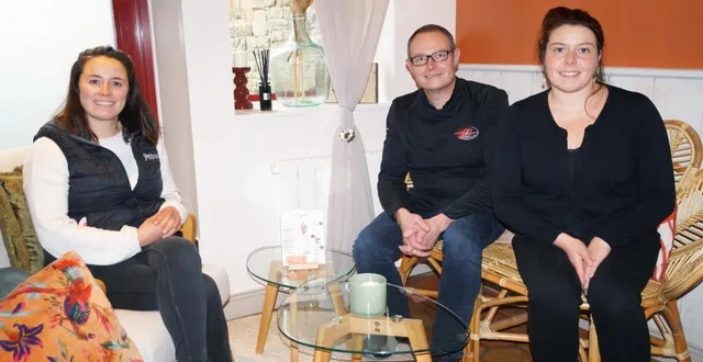 photo  lucie prunier, la productrice de fromages de la talboisière, nicolas lenormand le boucher et lisa prunier la chocolatière, une productrice et deux artisans passionnés.  &copy;  ouest-france 