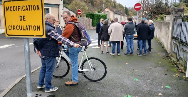 photo  à montval-sur-loir, la rue jean-baptiste-noury est en sens unique depuis la rue pasteur vers l’avenue jean-jaurès.  &copy;  le maine libre 
