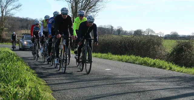 photo  les stages, comme ici le team deux-sèvres en janvier 2024, constituent des points de passage obligés à la fin de la préparation hivernale.  &copy;  co - jérôme jarnoux 
