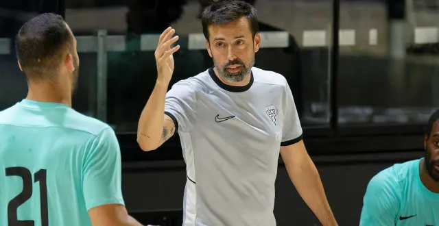 photo  joël da silva, avant la rencontre face à pontault-combault : « on ne peut pas se permettre de pas bien jouer au handball. »  &copy;  françois maisonneuve 