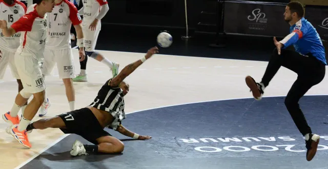 photo  les angevins veulent relever la tête aprèsleur large défaite à cournon.  &copy;  co-jérôme hurstel 