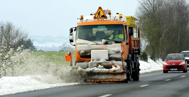 photo  jusqu’au lundi 16 mars 2026, le conseil départemental de la sarthe relance son dispositif de viabilité hivernale.  &copy;  joël le gall / archives ouest-france 