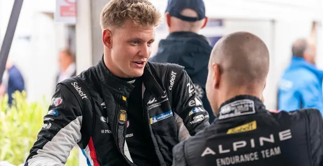 photo  mick schumacher aura participé deux fois aux 24 heures du mans avec alpine.  &copy;  archives le maine libre - xavier sarrat 