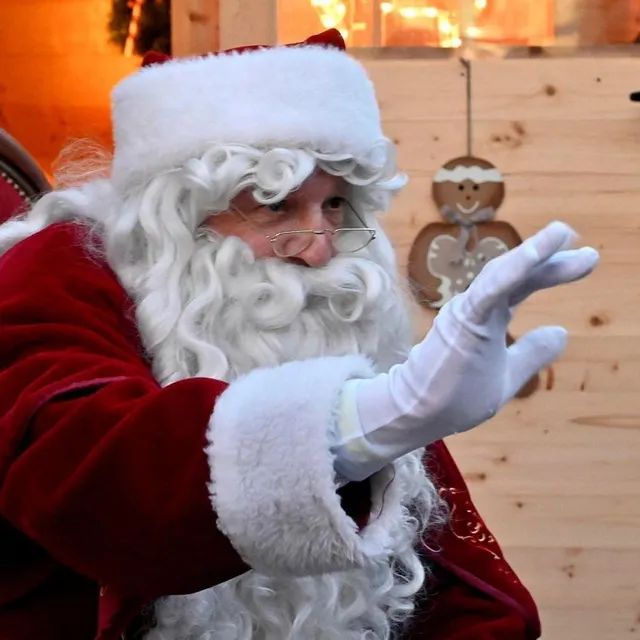photo le père noël va se rendre dans de nombreuses communes en sarthe tout le mois de décembre.  ©  ouest-france