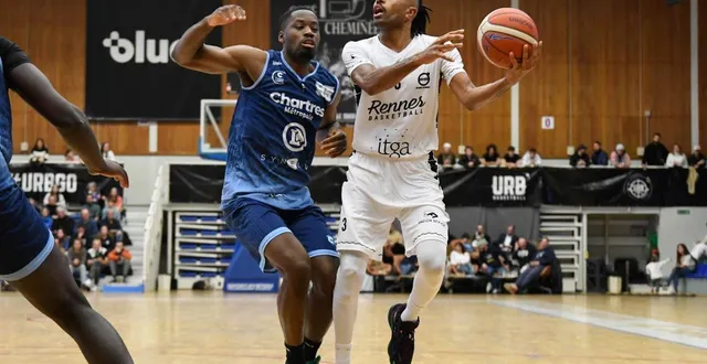 photo  warren racine a largement contribué à la victoire de l’union rennes face à chartres.  &copy;  jocelyne régent 