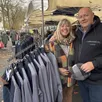 photo  murielle et christophe ory raccrochent. après plusieurs décennies à écumer les marchés de la région, ils ont décidé de prendre leur retraite. mercredi 21 janvier 2026 sera leur tout dernier à la flèche (sarthe). 