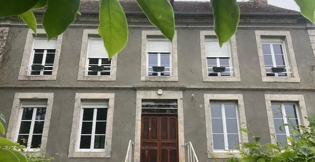 photo  la bâtisse de 240 m2 qui pourrait servir de lieu d’accueil pour les enfants de saint-brice-rânes et des environs.  &copy;  mairie saint-brice-sous-rânes 