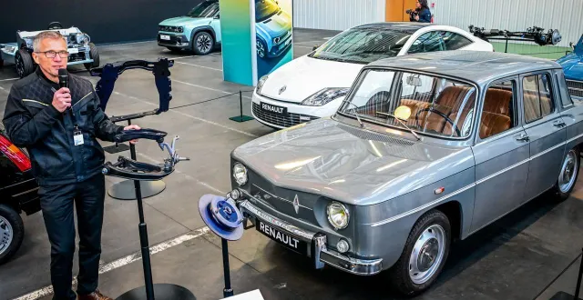 photo  une exposition montrant les évolutions technologiques effectuées sur les châssis de voitures depuis plus d’un siècle permet de mesurer les progrès réalisés.  &copy;  photo le maine libre - yvon loué 