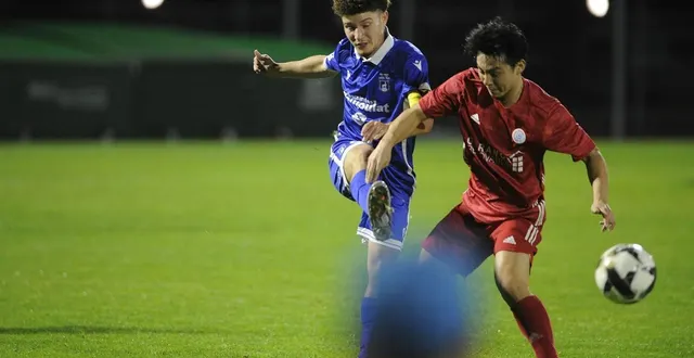 photo  lucas mezino et les niortais ont fait preuve de sérieux contre cenon, ce samedi 22 novembre 2025.  &copy;  co - christophe bernard 