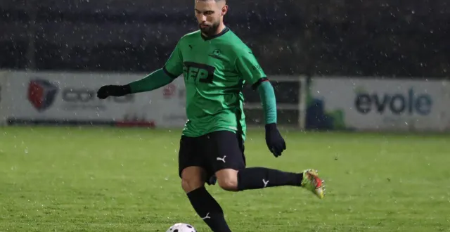 photo  hakim el hamdaoui et alençon sont dans le dur en national 3.  &copy;  nathalie douley 