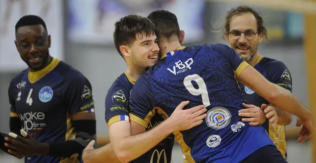 photo  charles engohe, loric jayat, romain stoffel et joachim martin signent leur deuxième victoire de cette saison.  &copy;  co - christophe bernard 