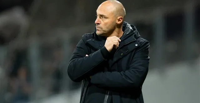 photo  alexandre dujeux, le coach d’angers sco.  &copy;  nathan barange / afp 