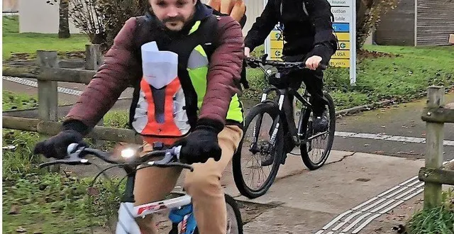 photo  les bénévoles enfourcheront leur vélo pour livrer des petits-déjeuners.  &copy;  archives le maine libre 