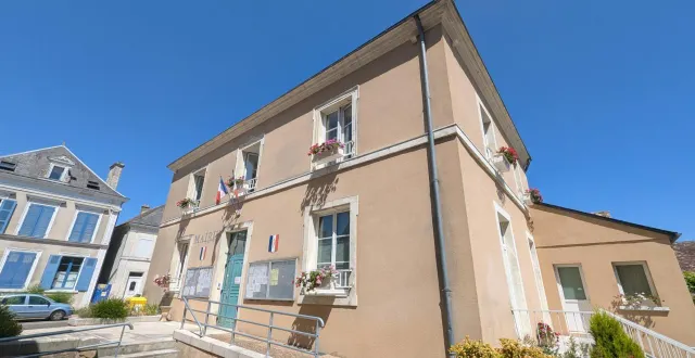 photo  la mairie lance une enquête citoyenne pour un projet de parc et voie douce.  &copy;  ouest-france 