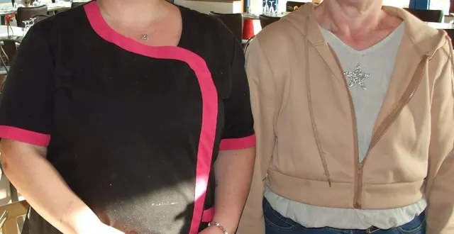 photo  nathalie lusseau (à gauche) est accompagnée dans cette aventure de sandra guillin, serveuse.  &copy;  ouest-france 