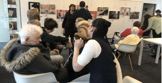 photo  mazé-milon, le 25 mars 2025. le vernissage de l’exposition « bienvenue chez moi » réalisée par des résidents de l’ehpad jeanne-delanoue et installée à la bulle.  &copy;  co – christophe ricci 