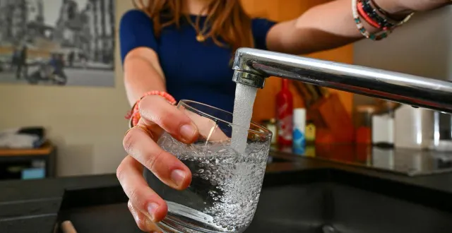 photo  l’association ufc que choisir sarthe dénonce la présence de pesticides dans l’eau potable de la sarthe.  &copy;  franck dubray / archives ouest france 