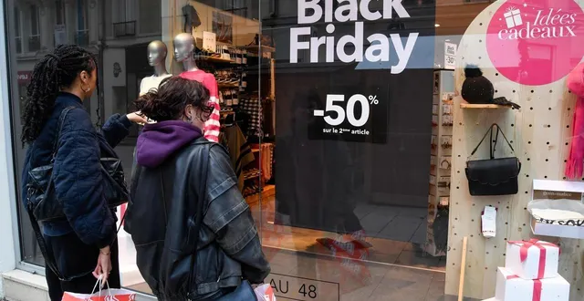 photo  faut-il réduire la période du black friday pour protéger les petits commerces du centre-ville ?  &copy;  archives co - laurent combet 
