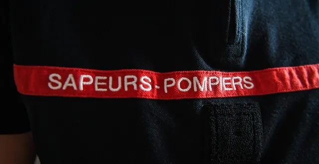 photo  après plusieurs tentatives infructueuses, les pompiers autrichiens sont parvenus à sortir le jeune fêtard du piège dans lequel il était tombé.  &copy;  photo d’illustration : matthieu mirville/zuma/sipa 