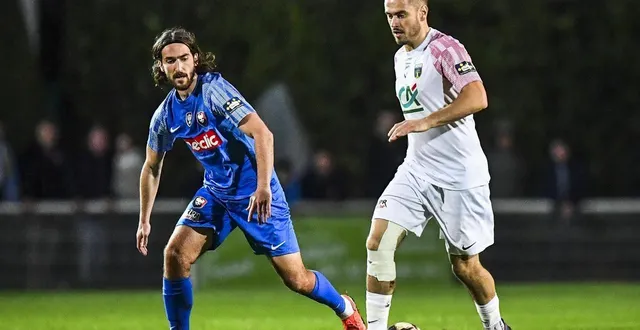 photo  romain guillotte, ici face à lorenzo rajot, manquera le déplacement à yvetot.  &copy;  charles bury / ouest-france 