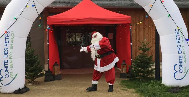photo  le traditionnel marché de noël de gée se prépare.  &copy;  co 