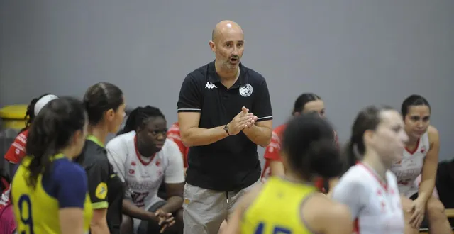 photo  arrivé en début de saison au bc chauray, jean-baptiste dieulangard n’a passé que quelques mois sur le banc de l’équipe féminine.  &copy;  co - christophe bernard 