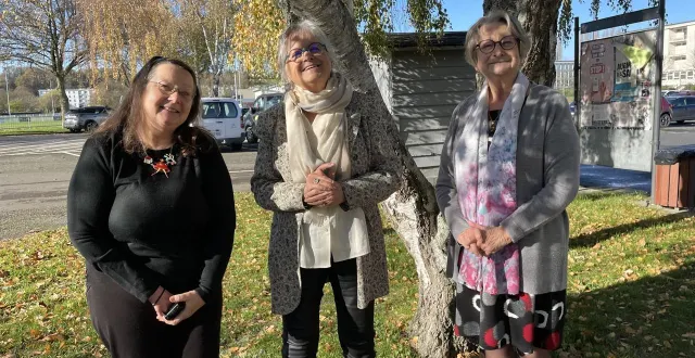 photo  depuis 10 ans, ginette debray (à droite) tient l’antenne fertoise de l’ufc que choisir aux côtés de nicole blossier (au centre) et jeannine rigot (à gauche).  &copy;  le maine libre 