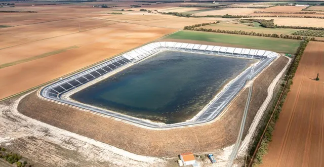 photo  en sarthe, un collectif veut se mobiliser contre les projets de réserves d’eau agricoles géantes.  &copy;  franck dubray / archives ouest france 