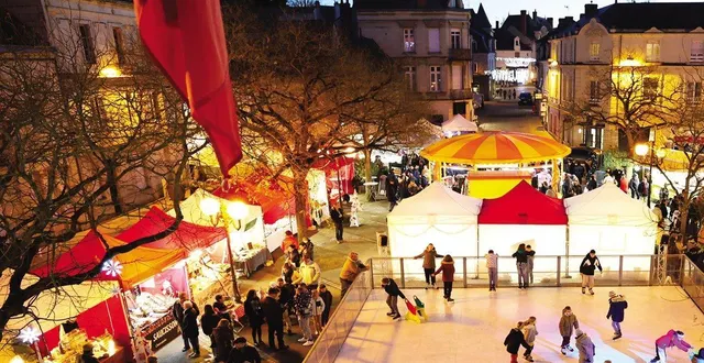 photo  une patinoire sera installée devant la mairie.  &copy;  co 