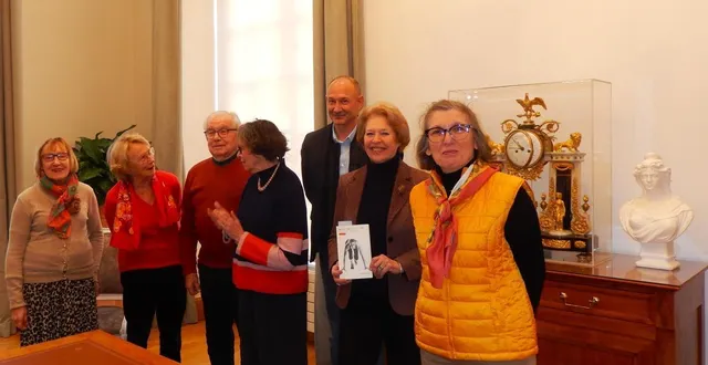 photo  nicole dreux, nicole pennanech, le trésorier alain chaudemanche, la secrétaire bernadette verret, benoît dubois, la présidente nicole anquetil et jocelyne pauvert ont présenté les conférences du cercle montesquieu. prochaine rencontre avec la championne marie-amélie le fur ce vendredi 28 novembre au forum des quinconces, place des jacobins.  &copy;  ouest-france 